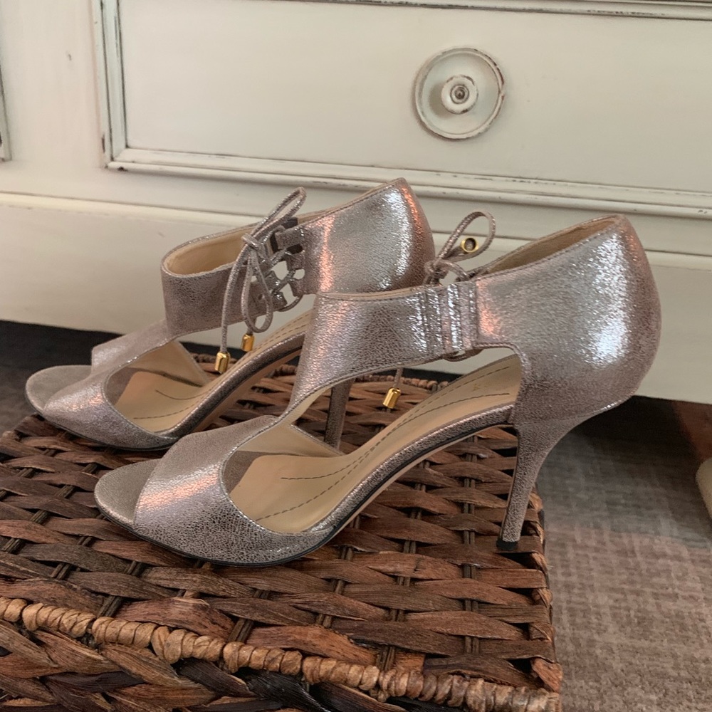 Kate Spade leather dress shoes,  Size 7 1/2